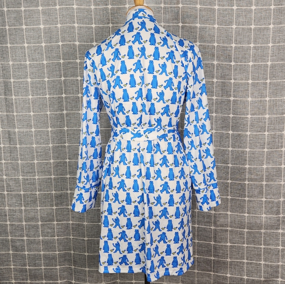 Bear and Fish Robe - Picture 4 of 6